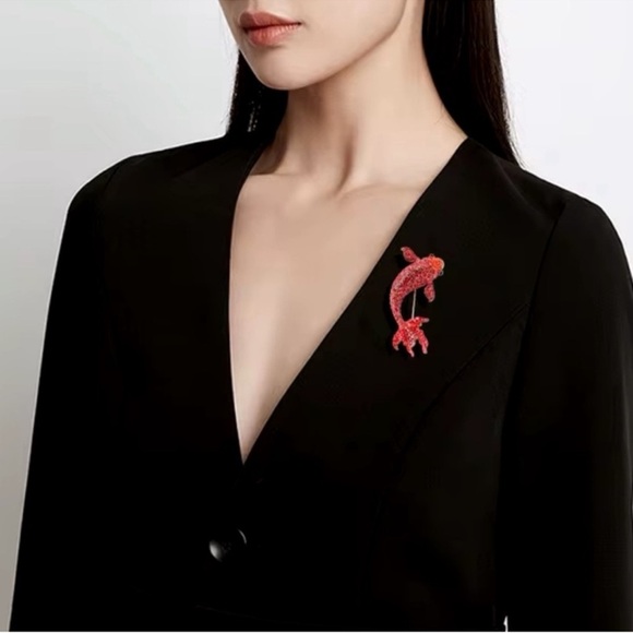 Betsey Johnson Red Crystal Carp Fish Brooch - Picture 5 of 12